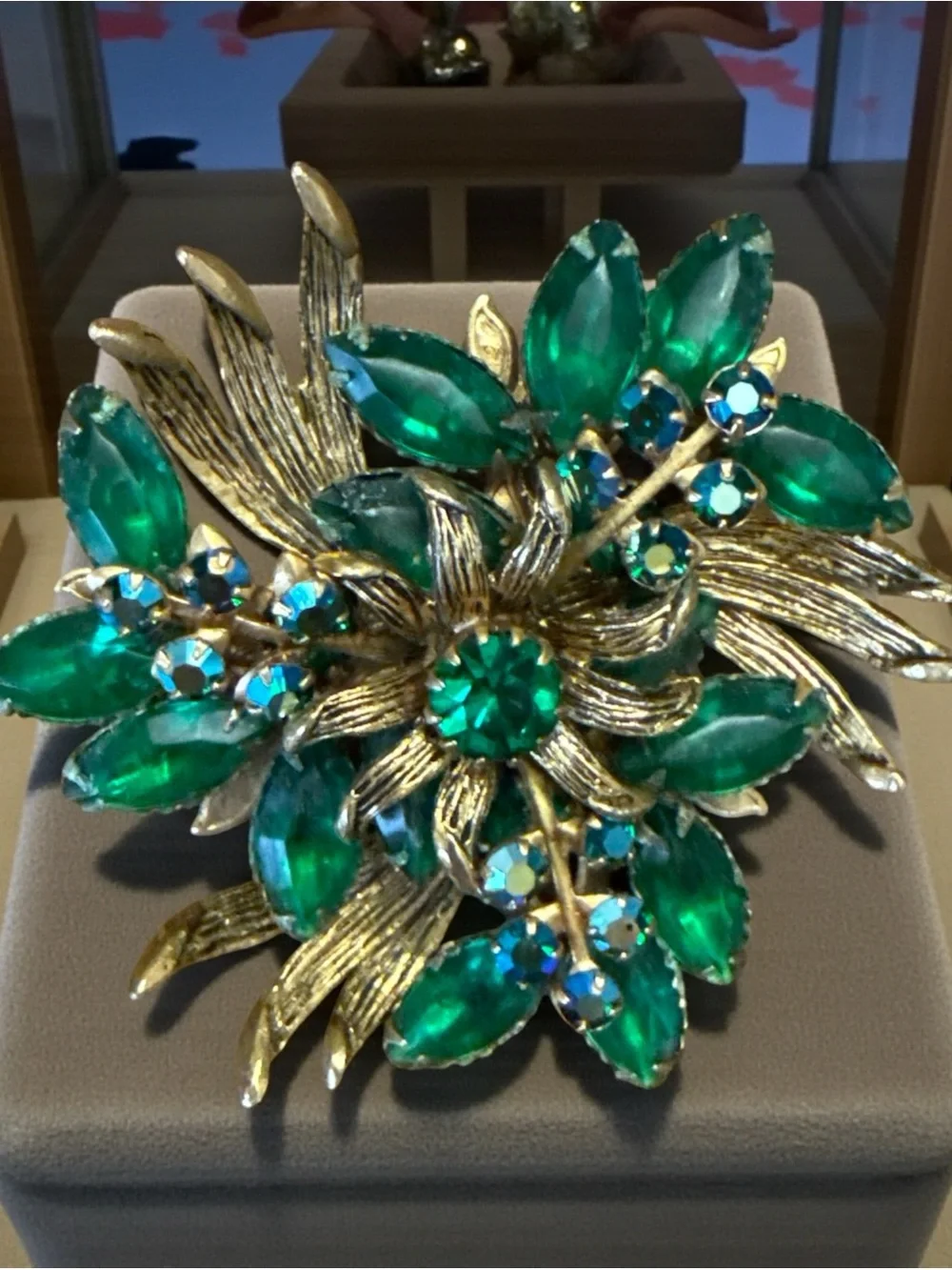 Vintage Emerald Green Rhinestone Floral Brooch Gold Tone Aurora Borealis Stateme